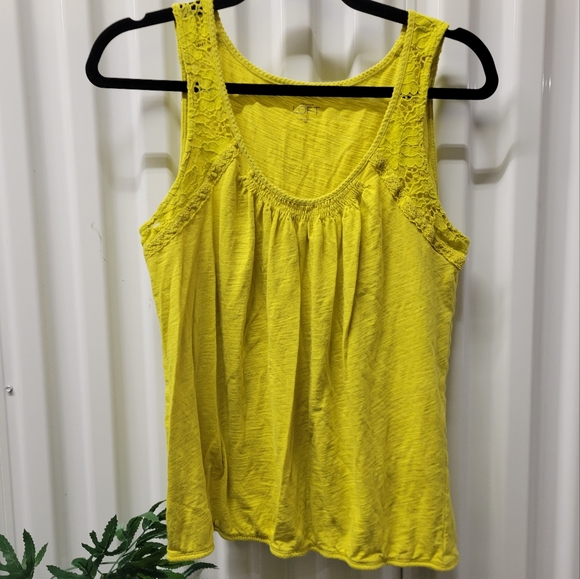 LOFT Tops - 🎀Clearance🎀 LOFT SILK TANK WITH CUTOUT ACCENTS. PRETTY TOP ALONE OR LAYERED.